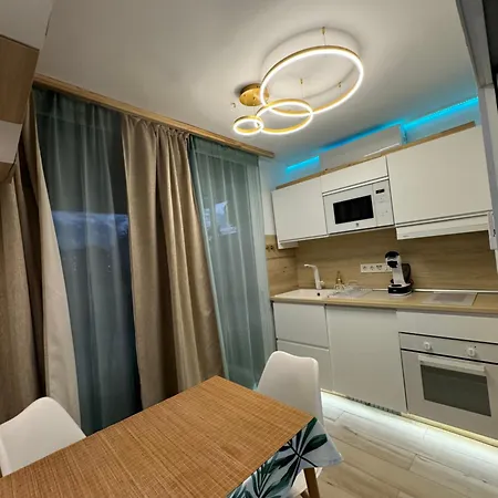 Koka Gold Samboors Apartment *